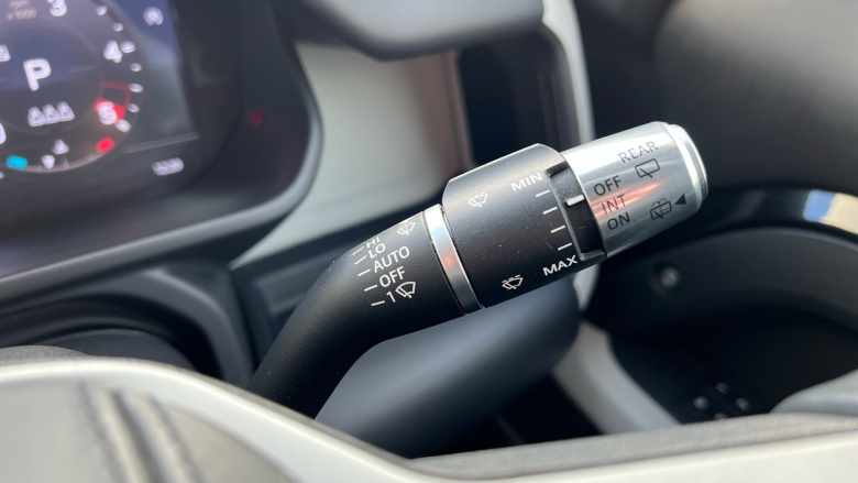 Land Rover Defender 2.0 D240 HSE 110 5dr Auto [6 Seat] Diesel Estate